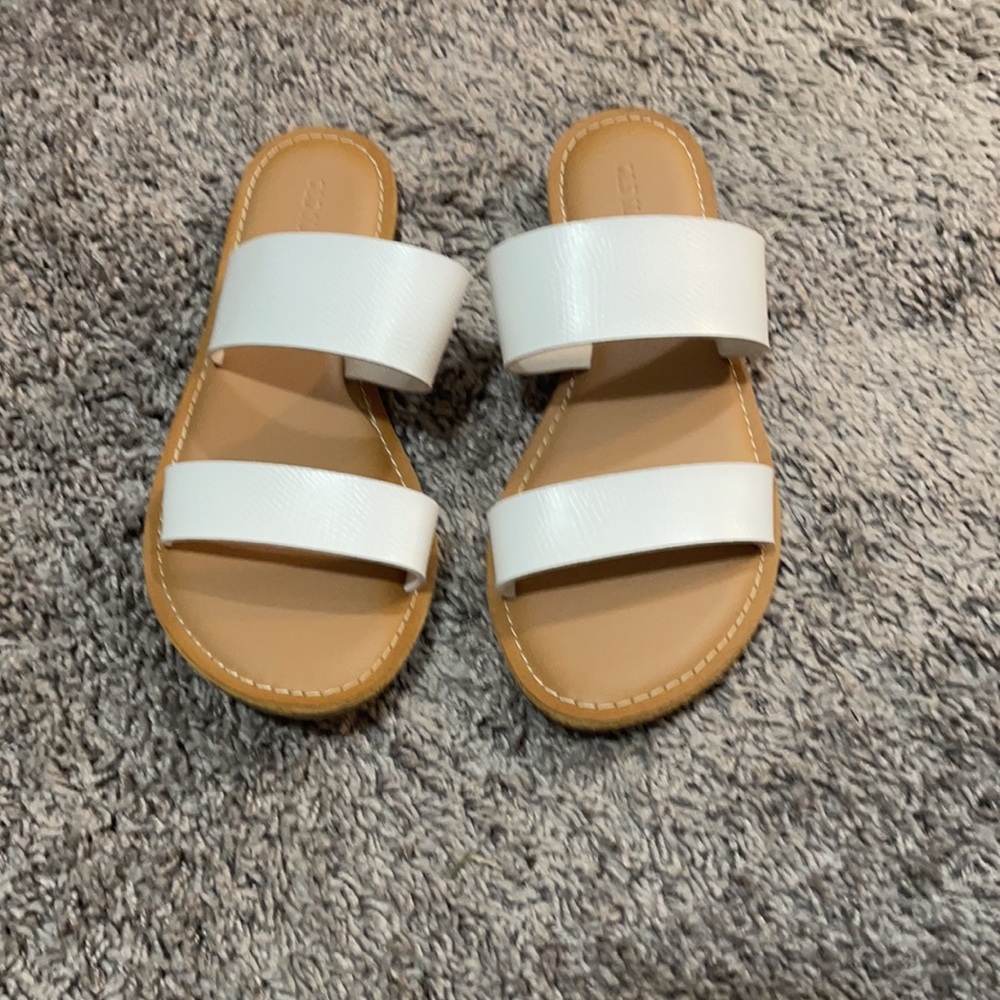 Old Navy White Snakeskin Sandals